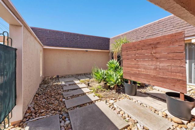 7101 Regner Rd, San Diego, CA 92119
