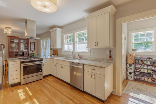330 Tunnel Boulevard, Chattanooga, TN 37411