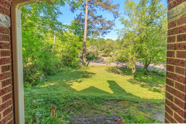 330 Tunnel Boulevard, Chattanooga, TN 37411