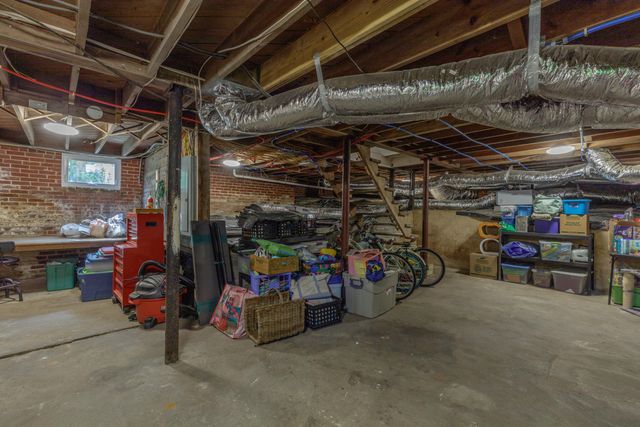330 Tunnel Boulevard, Chattanooga, TN 37411
