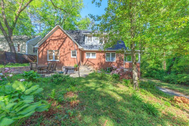 330 Tunnel Boulevard, Chattanooga, TN 37411