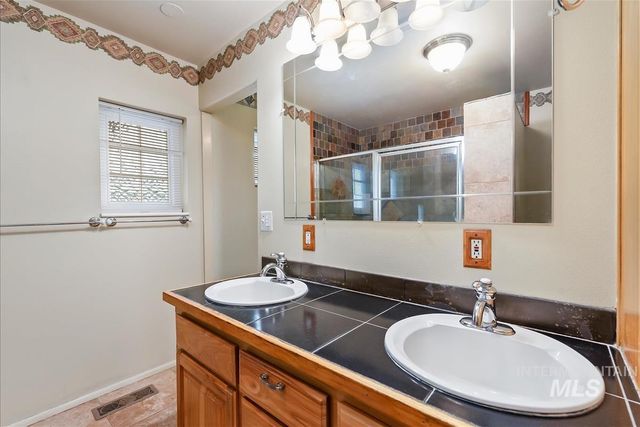 23113 Lansing Lane, Middleton, ID 83644