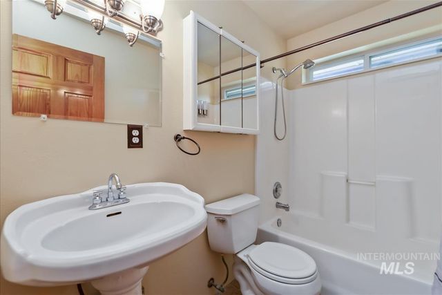 23113 Lansing Lane, Middleton, ID 83644