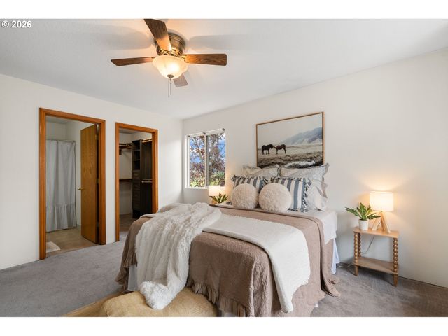 2718 HARVEST Ct, Forest Grove, OR 97116