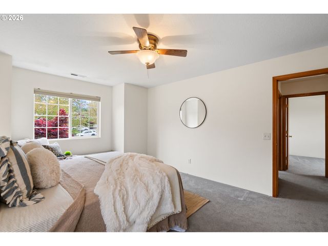 2718 HARVEST Ct, Forest Grove, OR 97116