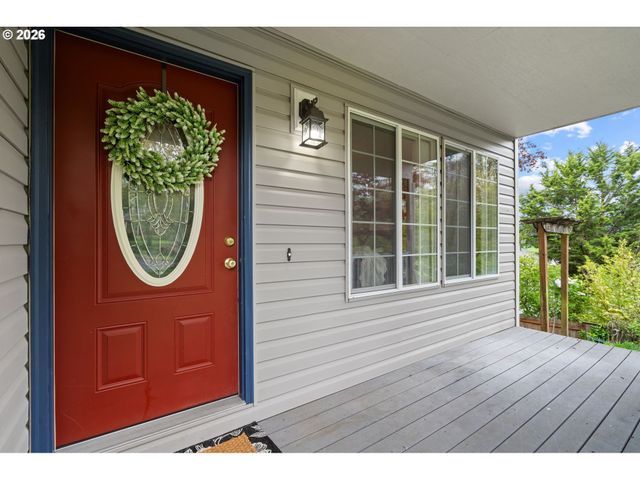 2718 HARVEST Ct, Forest Grove, OR 97116