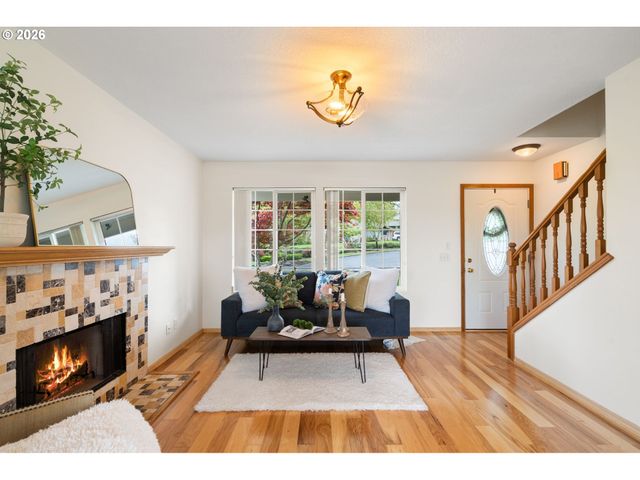 2718 HARVEST Ct, Forest Grove, OR 97116