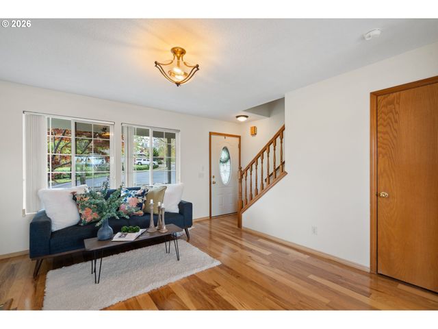 2718 HARVEST Ct, Forest Grove, OR 97116