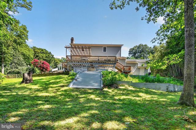 12012 GOVERNORS CT, Woodbridge, VA 22192