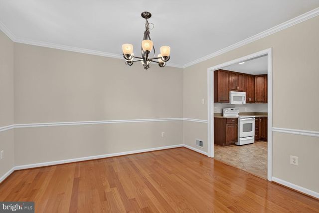 12012 GOVERNORS CT, Woodbridge, VA 22192