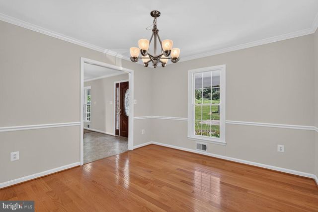 12012 GOVERNORS CT, Woodbridge, VA 22192