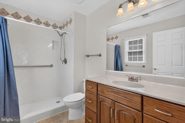 12012 GOVERNORS CT, Woodbridge, VA 22192