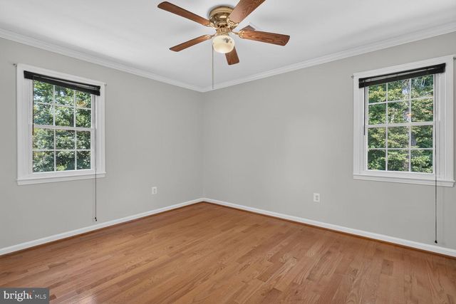 12012 GOVERNORS CT, Woodbridge, VA 22192