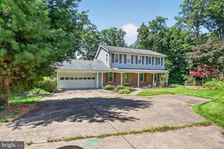 12012 GOVERNORS CT, Woodbridge, VA 22192