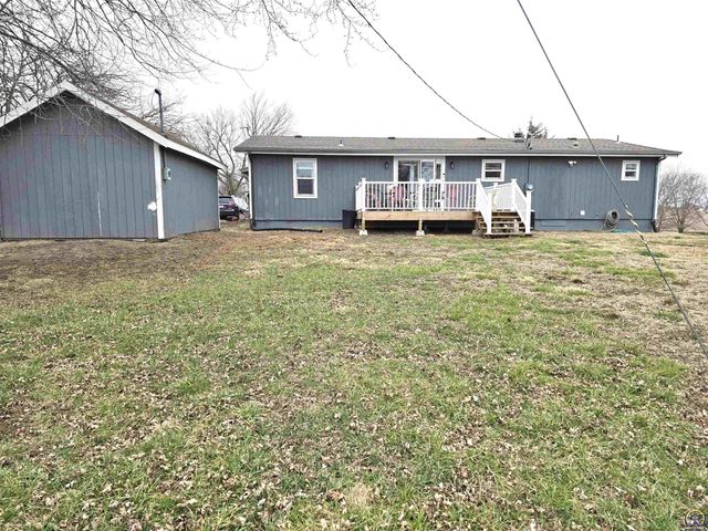 3916 SE Tecumseh RD, Tecumseh, KS 66542