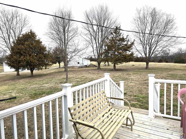 3916 SE Tecumseh RD, Tecumseh, KS 66542