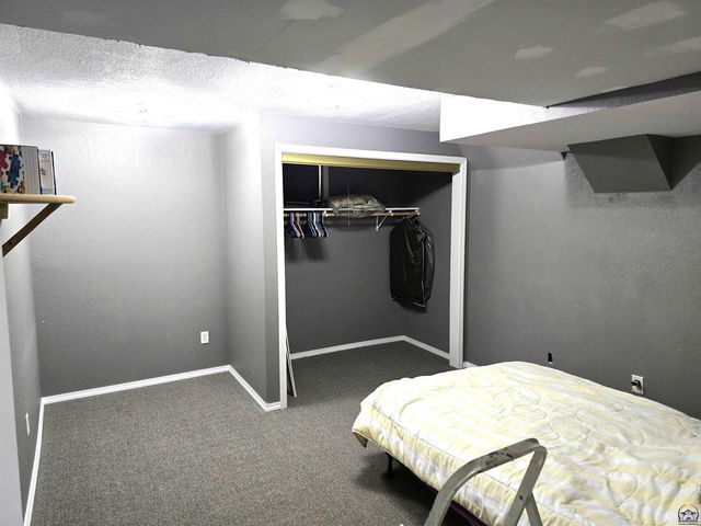 3916 SE Tecumseh RD, Tecumseh, KS 66542