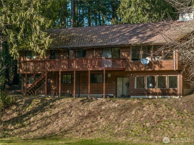 30703 SE 408th Street, Enumclaw, WA 98022