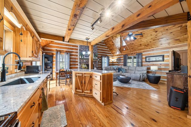 2599 Cummins Mill Rd, Cookeville, TN 38501