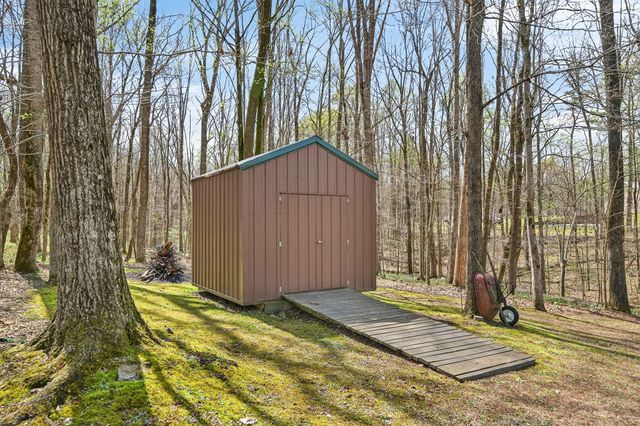 2599 Cummins Mill Rd, Cookeville, TN 38501