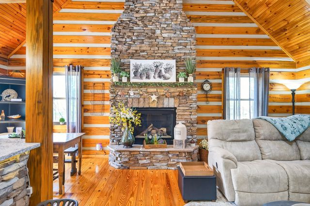 2599 Cummins Mill Rd, Cookeville, TN 38501