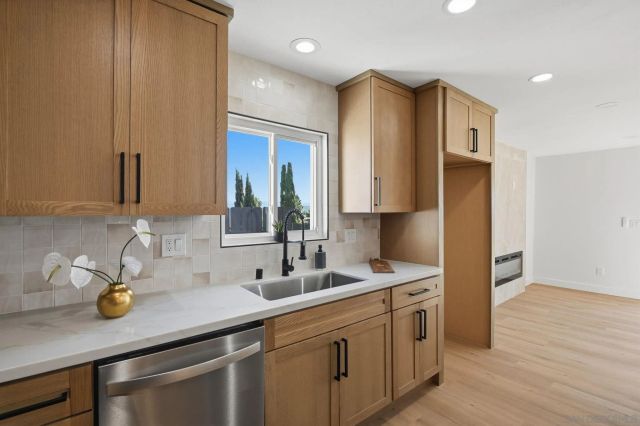 9789 Lutheran Way, Santee, CA 92071