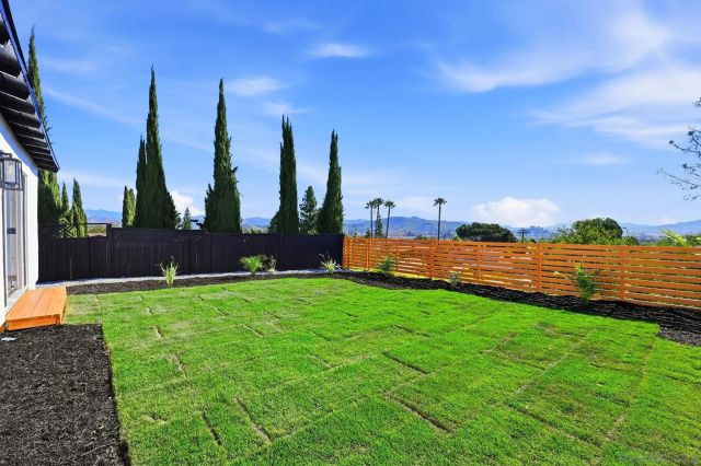 9789 Lutheran Way, Santee, CA 92071