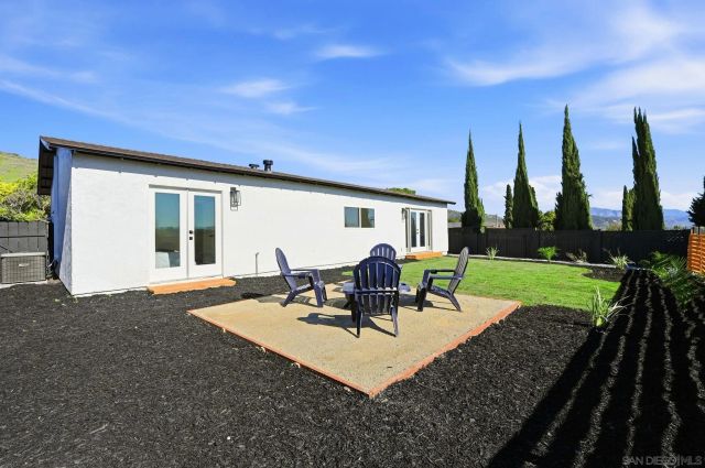 9789 Lutheran Way, Santee, CA 92071