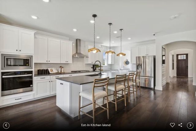 240 Archway LN, Liberty Hill, TX 78642