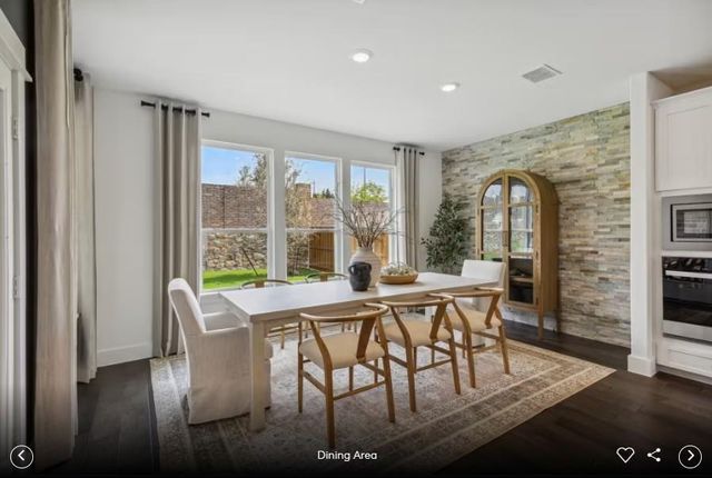 240 Archway LN, Liberty Hill, TX 78642