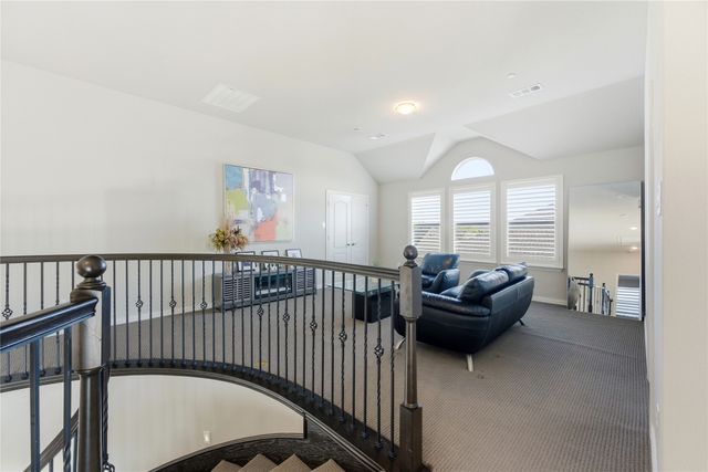 7705 Falcon Ridge Road, Denton, TX 76208