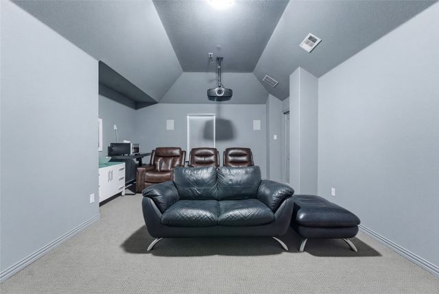 7705 Falcon Ridge Road, Denton, TX 76208