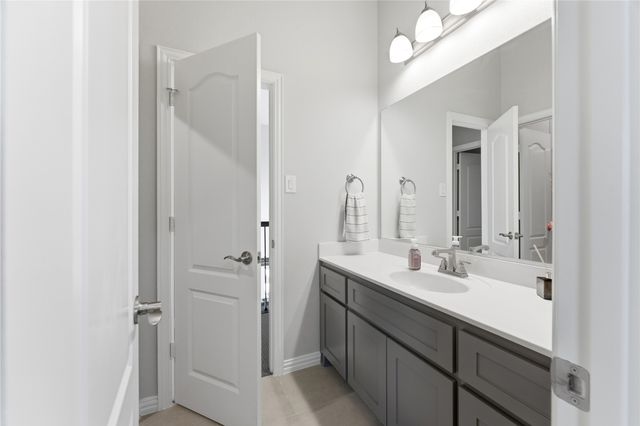 7705 Falcon Ridge Road, Denton, TX 76208