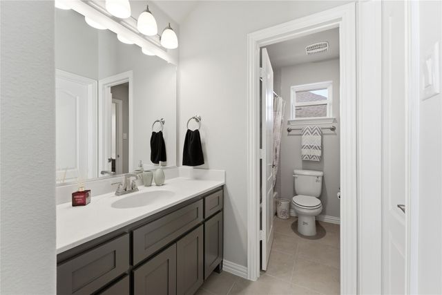 7705 Falcon Ridge Road, Denton, TX 76208