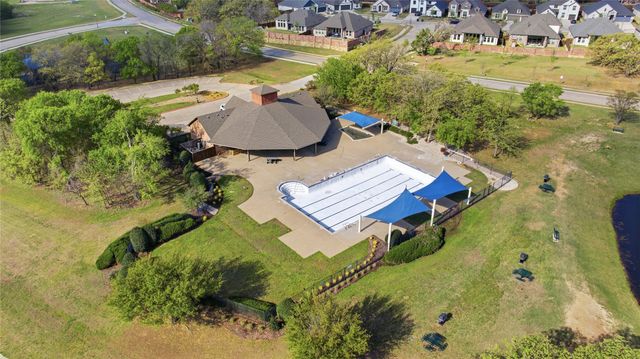 7705 Falcon Ridge Road, Denton, TX 76208