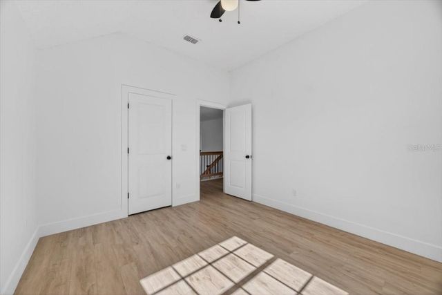 8618 VALLEY RIDGE COURT, Orlando, FL 32818