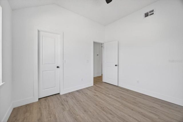 8618 VALLEY RIDGE COURT, Orlando, FL 32818