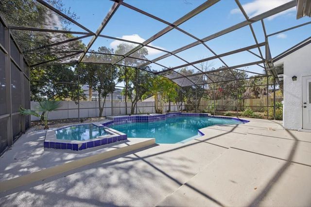 8618 VALLEY RIDGE COURT, Orlando, FL 32818