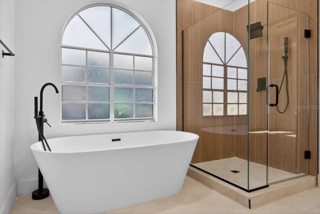 8618 VALLEY RIDGE COURT, Orlando, FL 32818