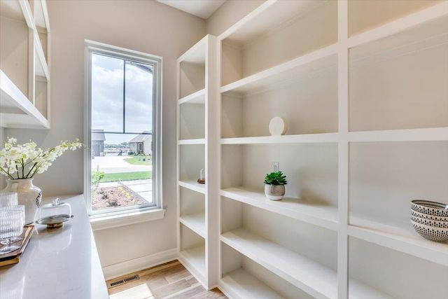 4782 N Ridge Port Ct., Wichita, KS 67205