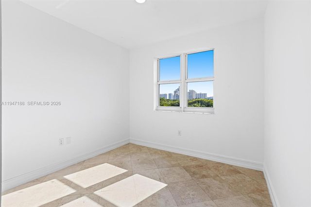 19900 E Country Club Drive 502, Aventura, FL 33180