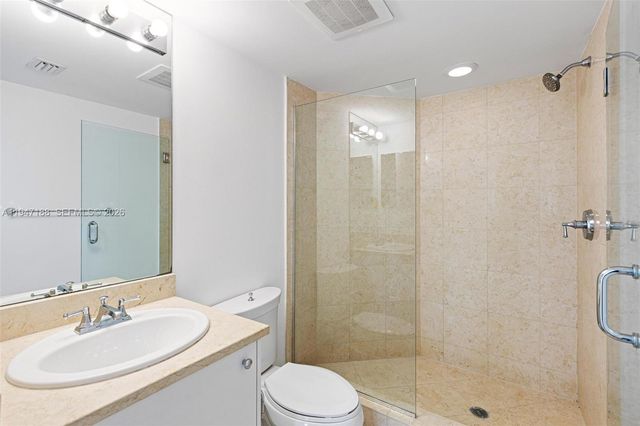 19900 E Country Club Drive 502, Aventura, FL 33180