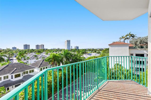 19900 E Country Club Drive 502, Aventura, FL 33180