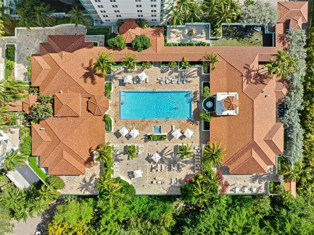 19900 E Country Club Drive 502, Aventura, FL 33180