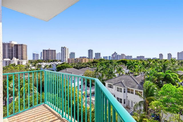19900 E Country Club Drive 502, Aventura, FL 33180