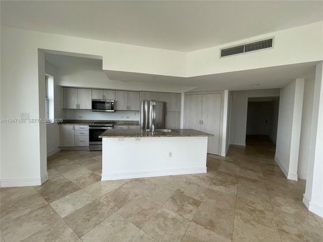 19900 E Country Club Drive 502, Aventura, FL 33180