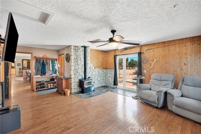 12951 Joshua, Hesperia, CA 92344