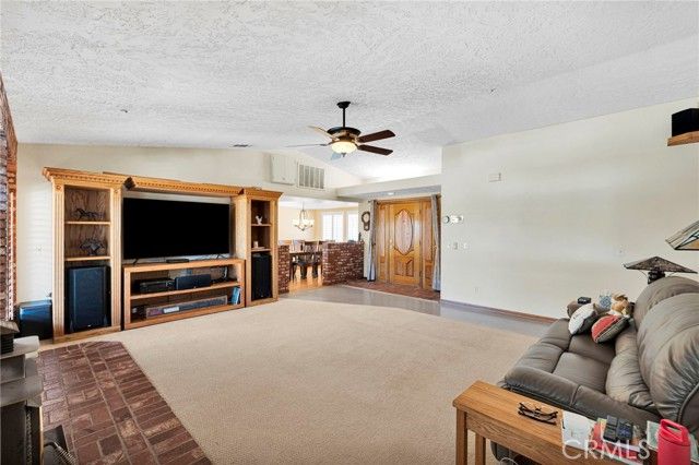 12951 Joshua, Hesperia, CA 92344