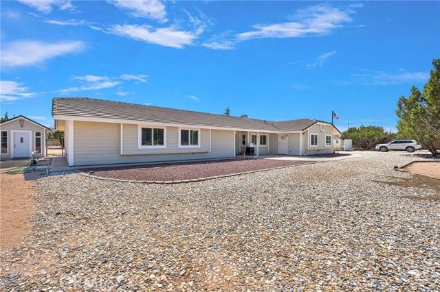 12951 Joshua, Hesperia, CA 92344