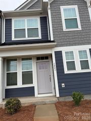 1041 S Point Road, Belmont, NC 28012